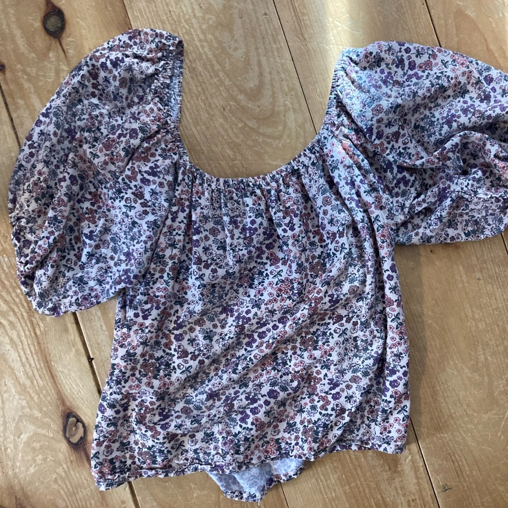 Little Cottonwood Floral Puff-Sleeve Blouse
